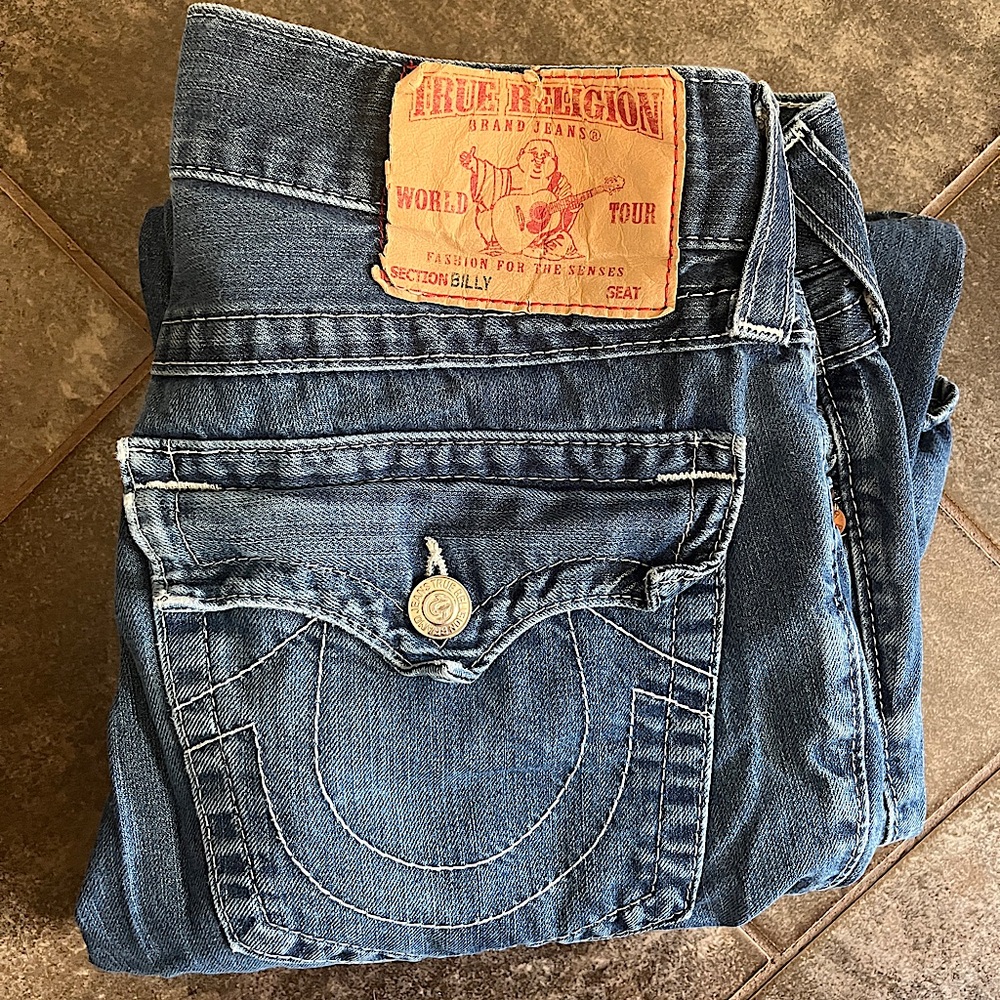 Authentic mens True Religion world tour fashion for the senses Billy jeans.
